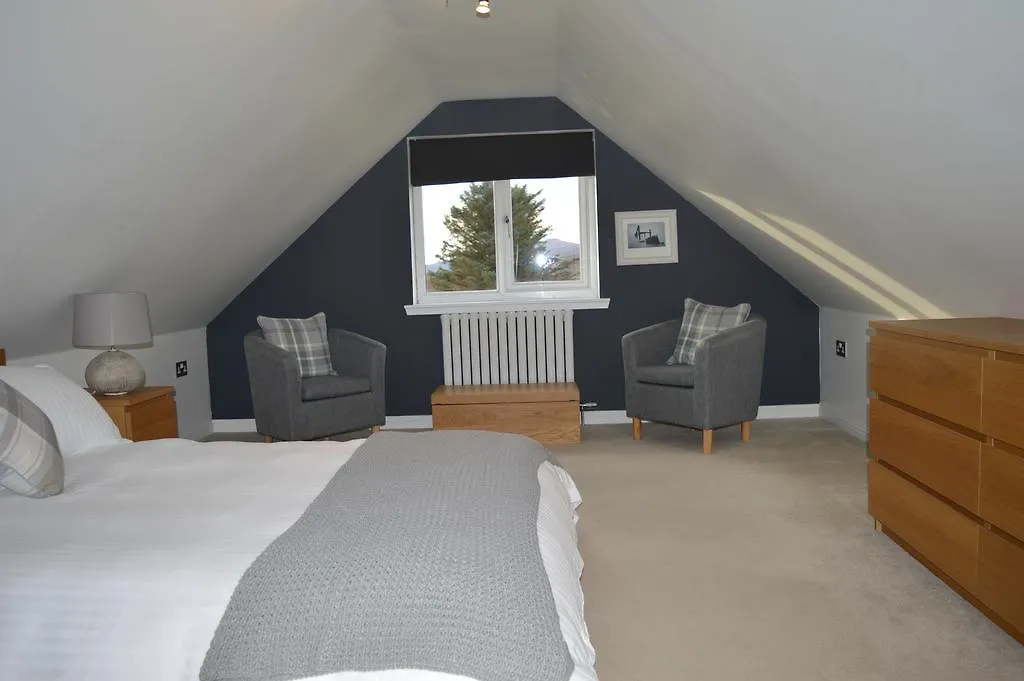 Brae Cottage-1